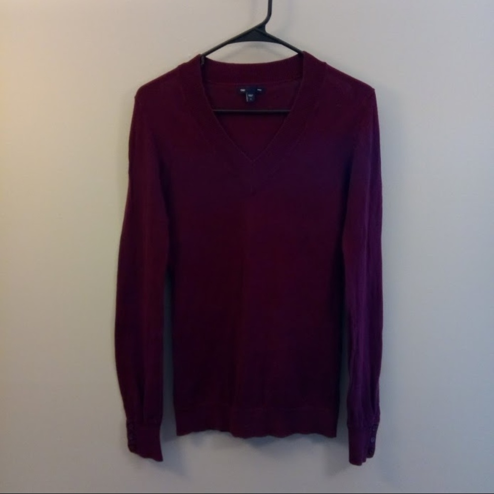 [Gap] Purple V-Neck Sweater (Size S)